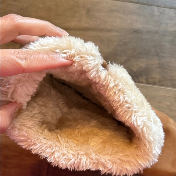 Brown Suede Boots w - Picture 5 of 7